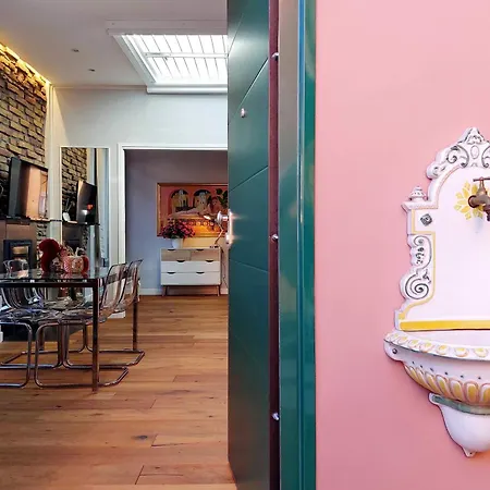 Domus Monami Dreams & Terrace In Trastevere Апартаменты *